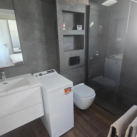 Apartment Brand New App With 2 Bedrooms And 2 Bathrooms For 5 Persons