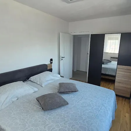 Brand New App With 2 Bedrooms And 2 Bathrooms For 5 Persons Apartman *