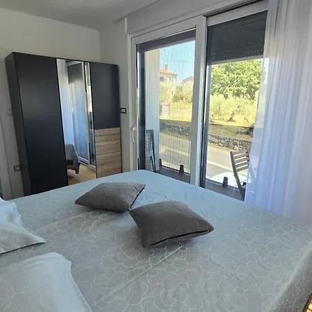 Apartman Brand New App With 2 Bedrooms And 2 Bathrooms For 5 Persons Poreč